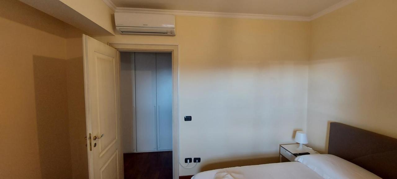 מסינה Manzoni Apartment מראה חיצוני תמונה