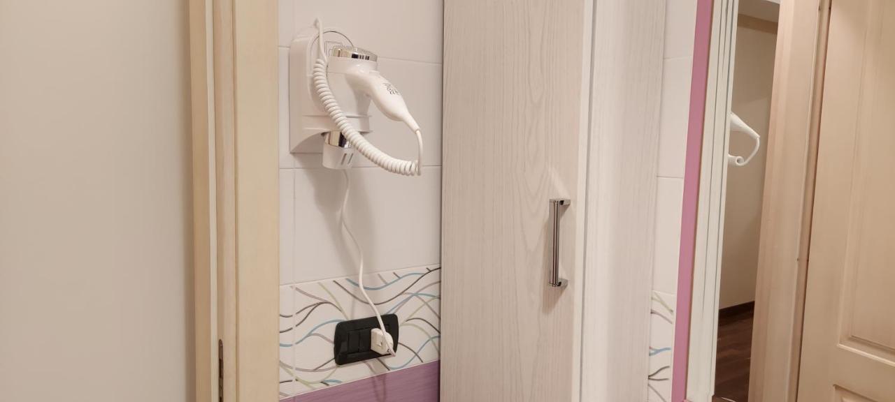 מסינה Manzoni Apartment מראה חיצוני תמונה