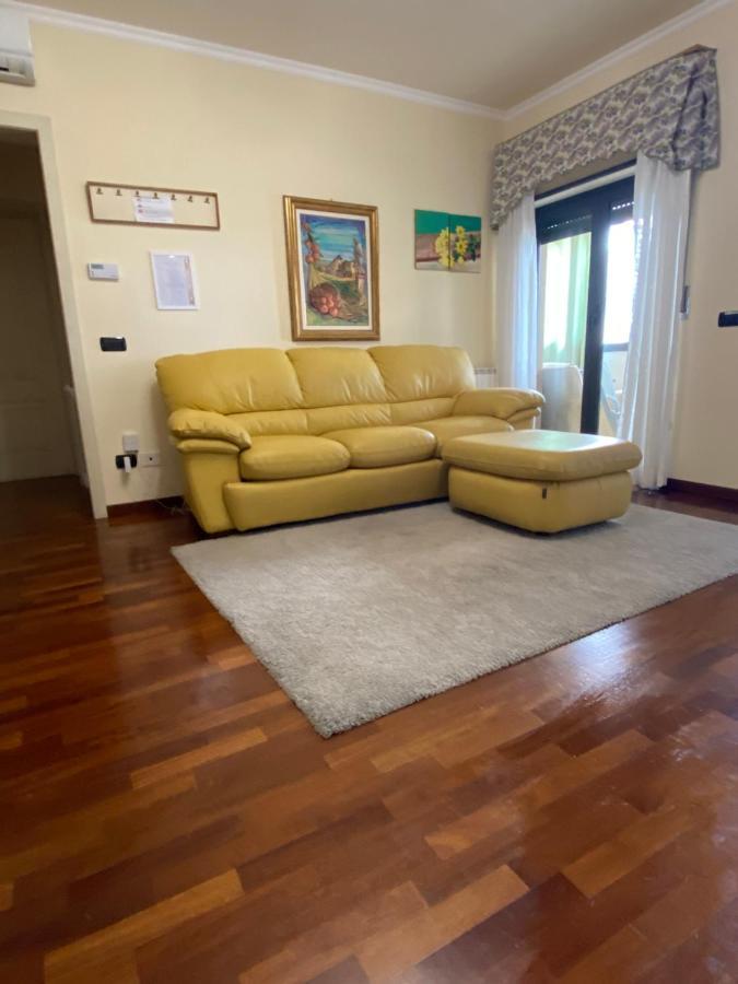 מסינה Manzoni Apartment מראה חיצוני תמונה